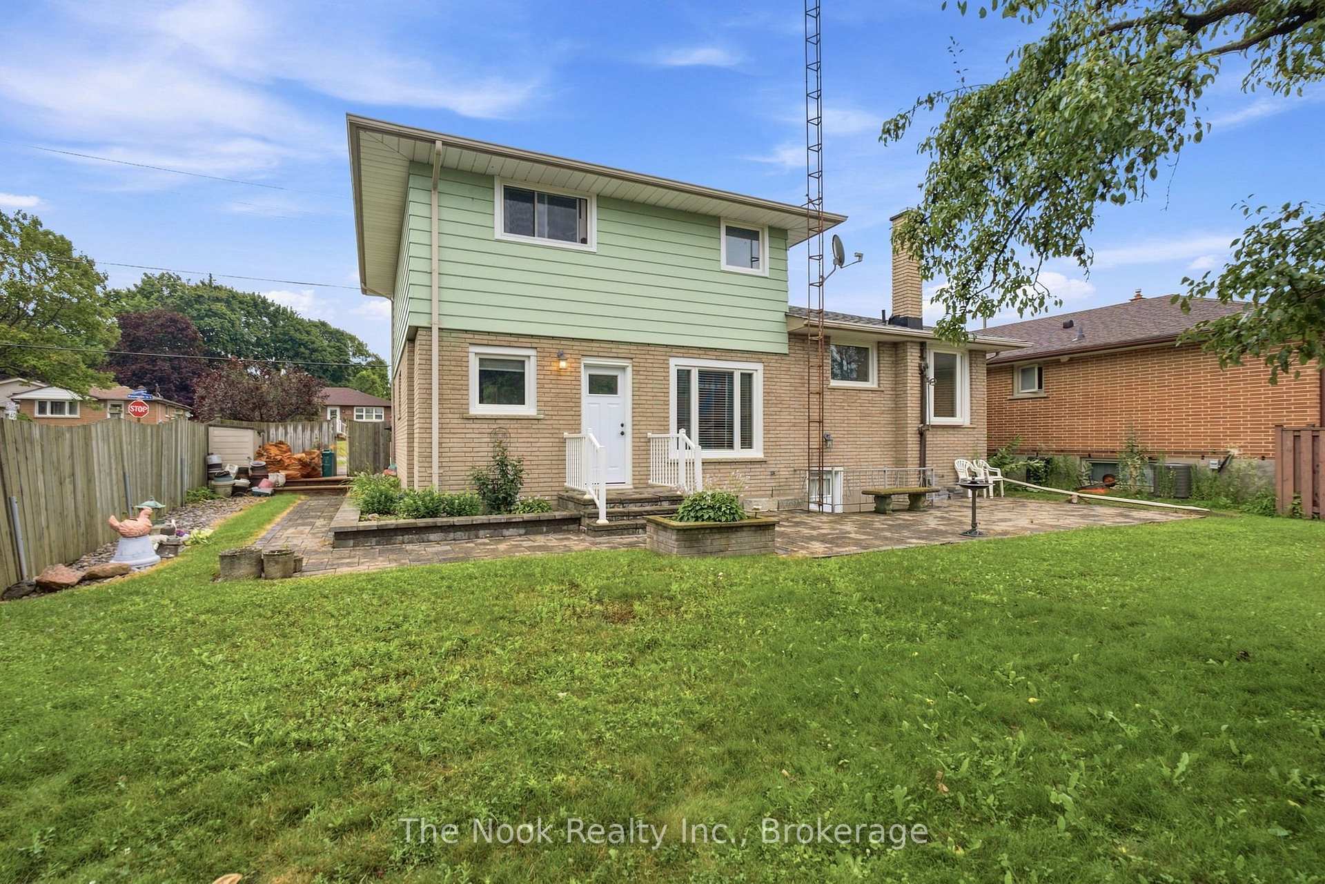 Photo 45 of 40 Keewatin Street S, Oshawa, Donevan — HOMEH