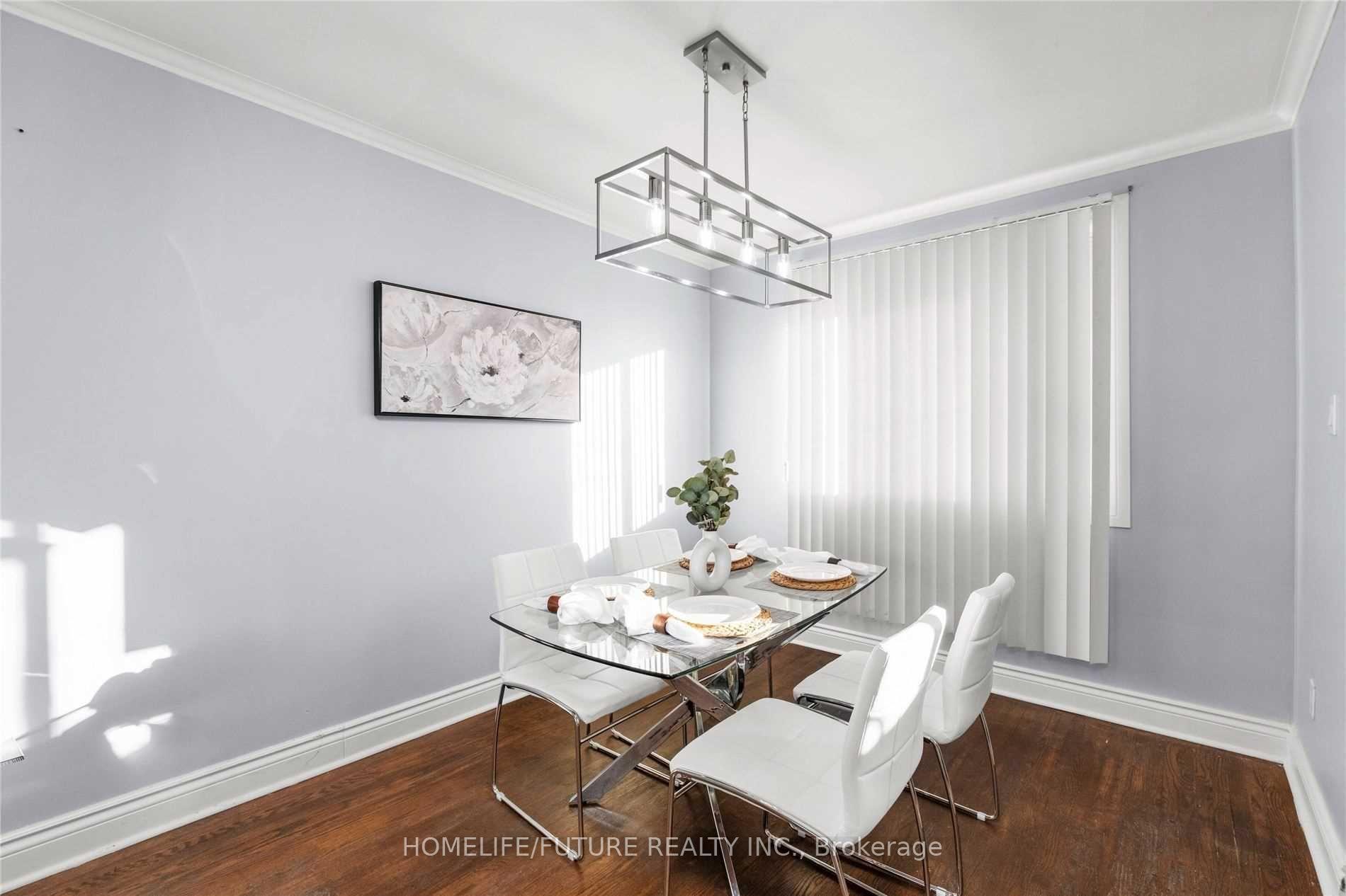 Photo 11 of 50 Benlight Crescent, Scarborough, Woburn — HOMEH