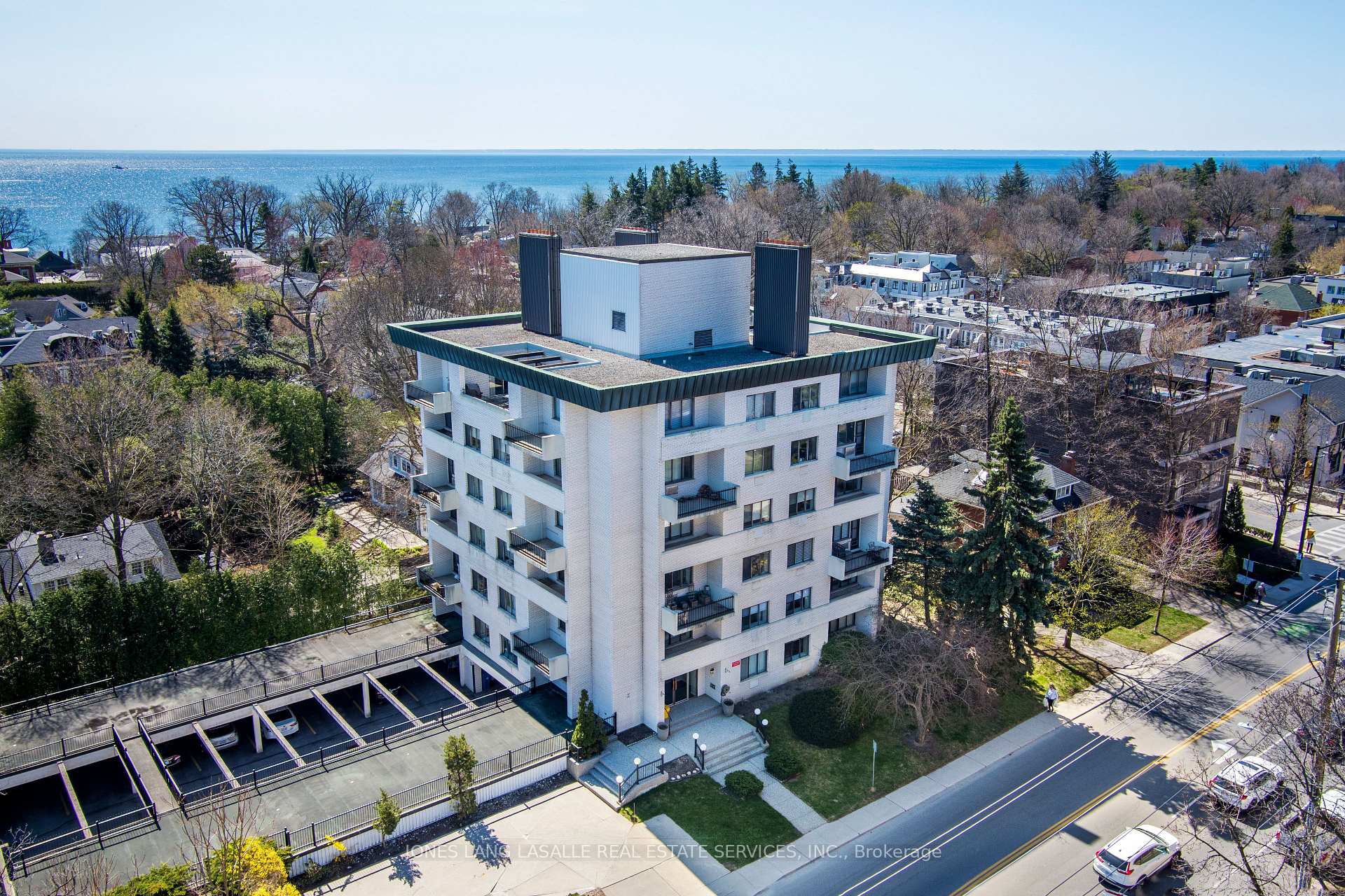Photo 24 of Unit 402, 370 Lakeshore Road E, Oakville, Old Oakville — HOMEH
