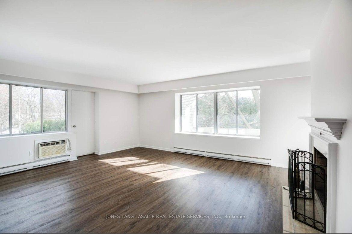 Photo 18 of Unit 402, 370 Lakeshore Road E, Oakville, Old Oakville — HOMEH