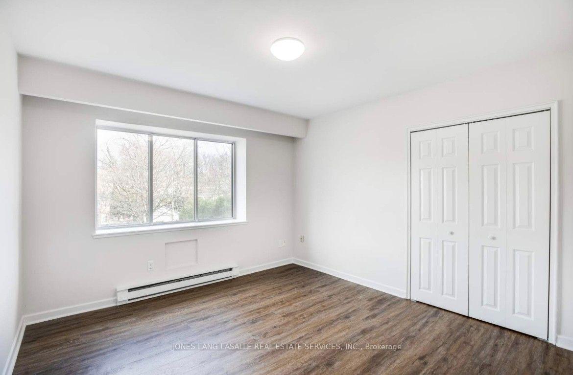 Photo 20 of Unit 402, 370 Lakeshore Road E, Oakville, Old Oakville — HOMEH