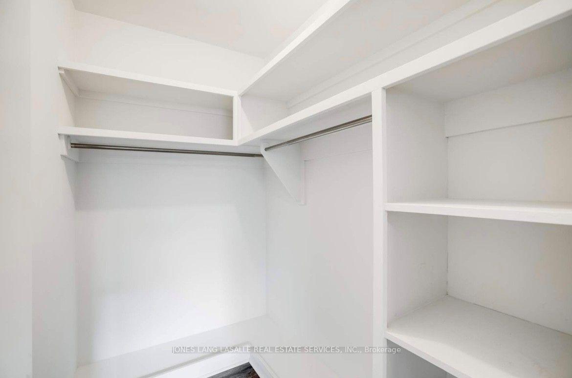 Photo 22 of Unit 402, 370 Lakeshore Road E, Oakville, Old Oakville — HOMEH