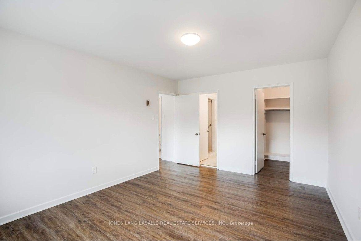 Photo 25 of Unit 402, 370 Lakeshore Road E, Oakville, Old Oakville — HOMEH