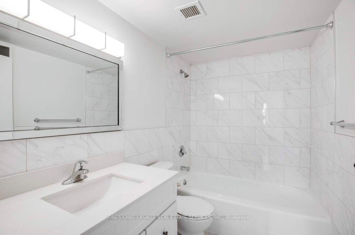Photo 12 of Unit 402, 370 Lakeshore Road E, Oakville, Old Oakville — HOMEH