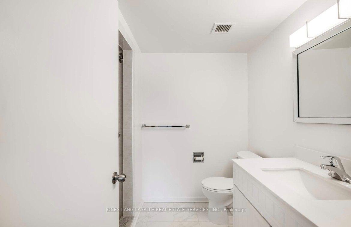 Photo 14 of Unit 402, 370 Lakeshore Road E, Oakville, Old Oakville — HOMEH