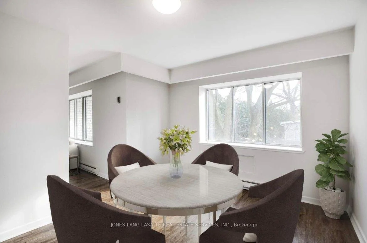 Photo 8 of Unit 402, 370 Lakeshore Road E, Oakville, Old Oakville — HOMEH