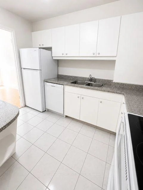 Photo 7 of Unit 402, 370 Lakeshore Road E, Oakville, Old Oakville — HOMEH