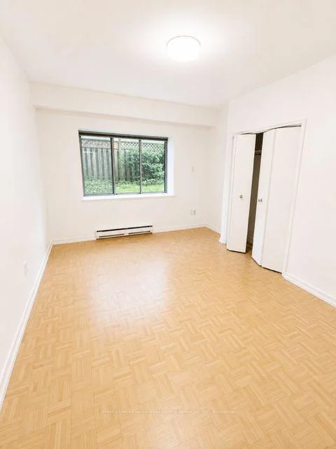 Photo 21 of Unit 402, 370 Lakeshore Road E, Oakville, Old Oakville — HOMEH