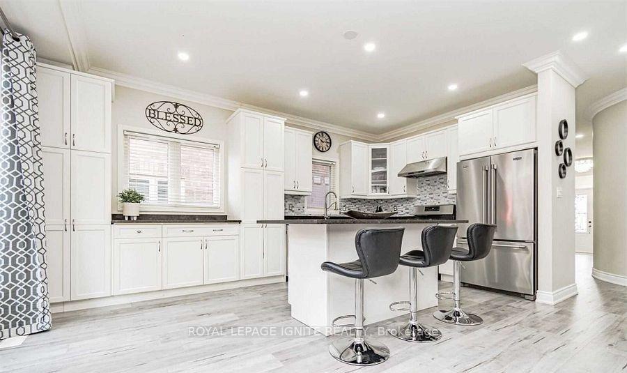 Photo 14 of 4760 Deforest Crescent, Burlington, Alton — HOMEH