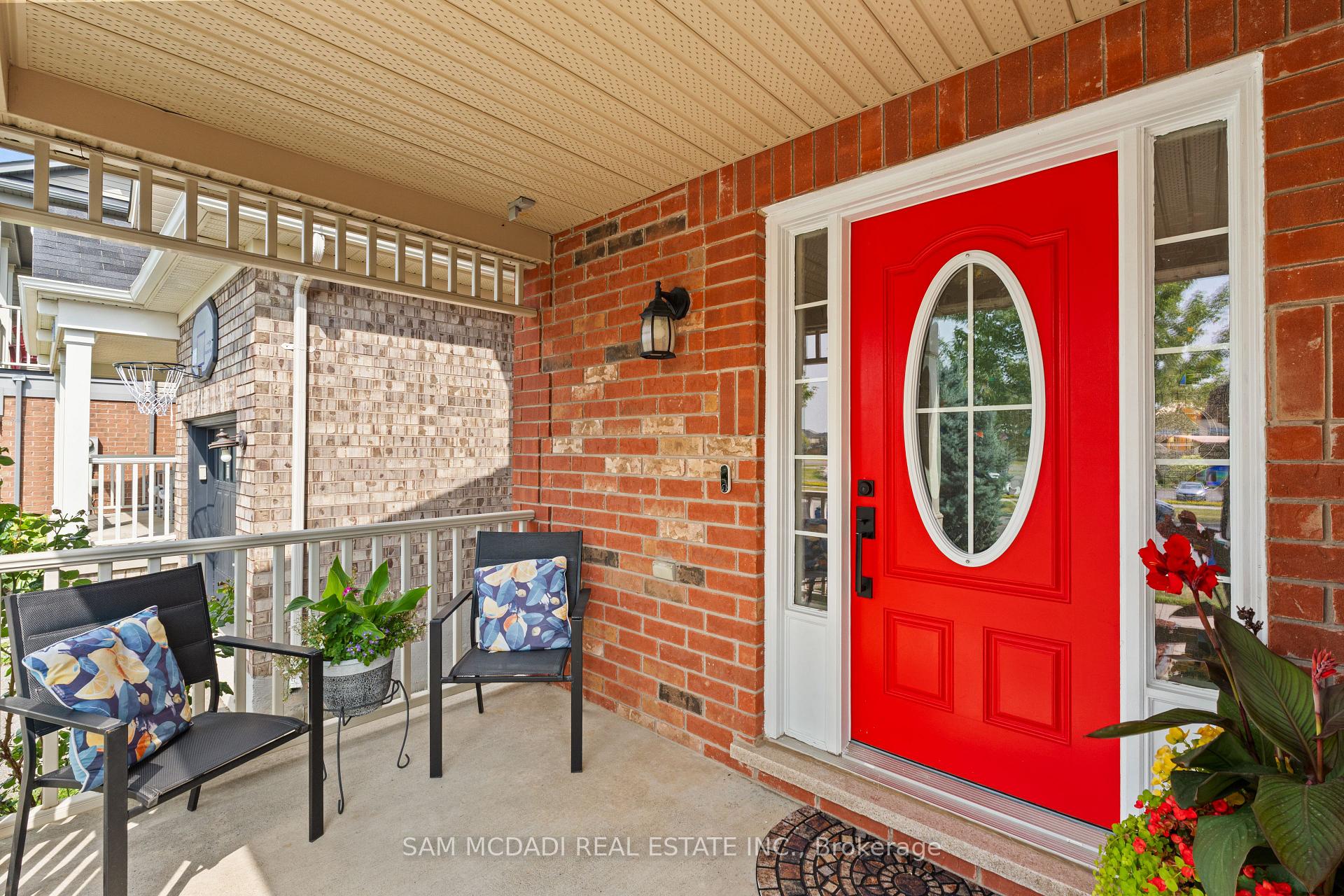 Photo 3 of 920 Clark Boulevard, Milton, Coates — HOMEH