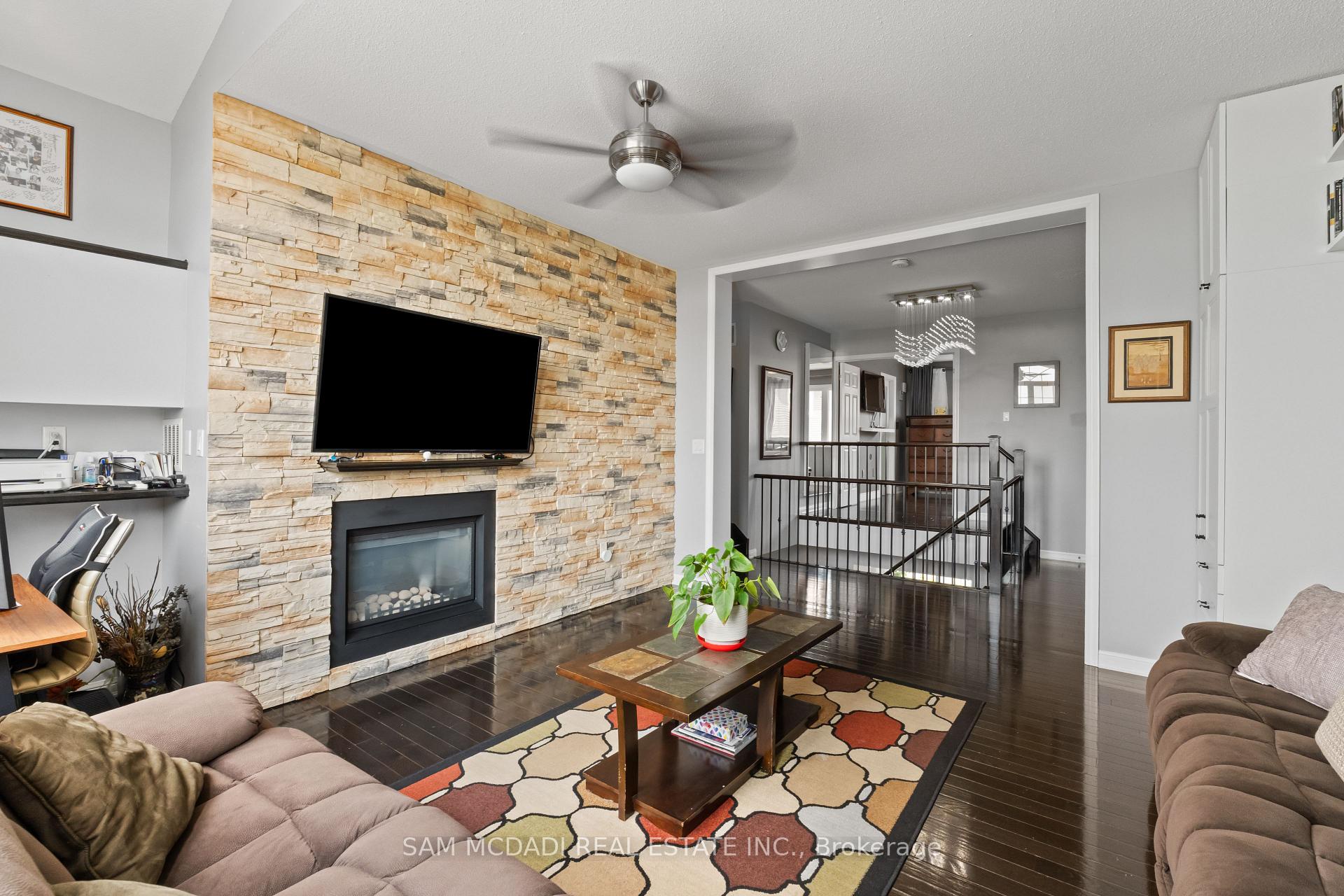 Photo 16 of 920 Clark Boulevard, Milton, Coates — HOMEH