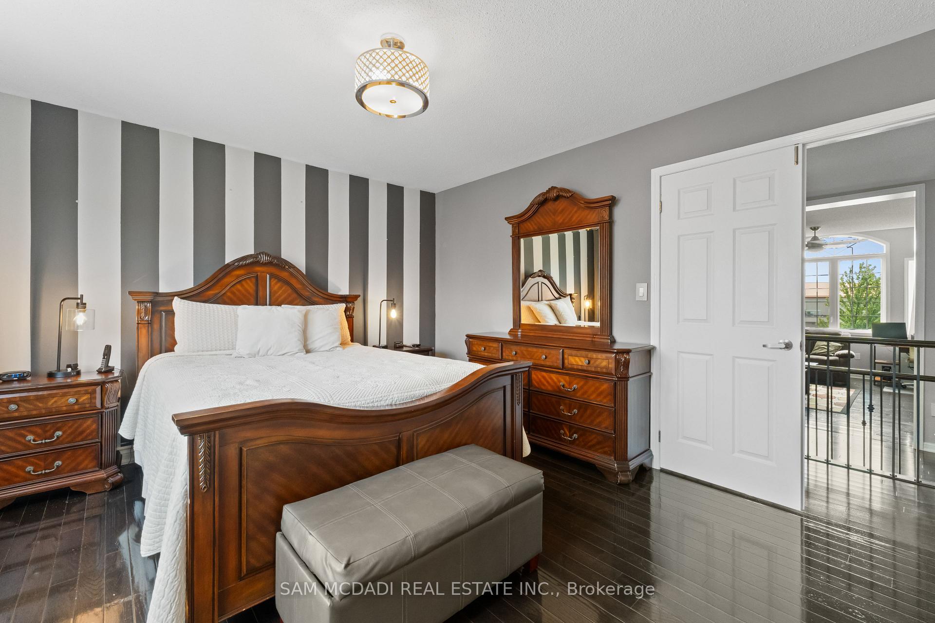 Photo 19 of 920 Clark Boulevard, Milton, Coates — HOMEH
