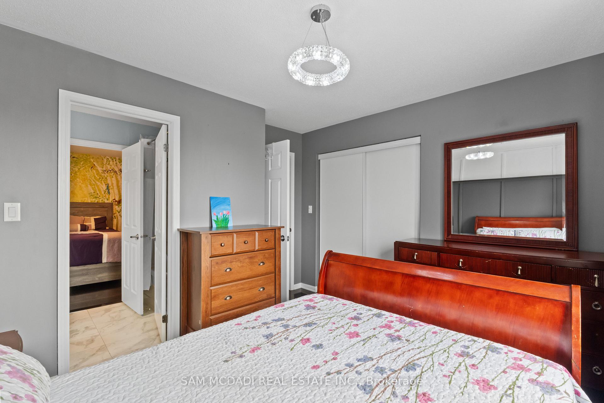 Photo 26 of 920 Clark Boulevard, Milton, Coates — HOMEH