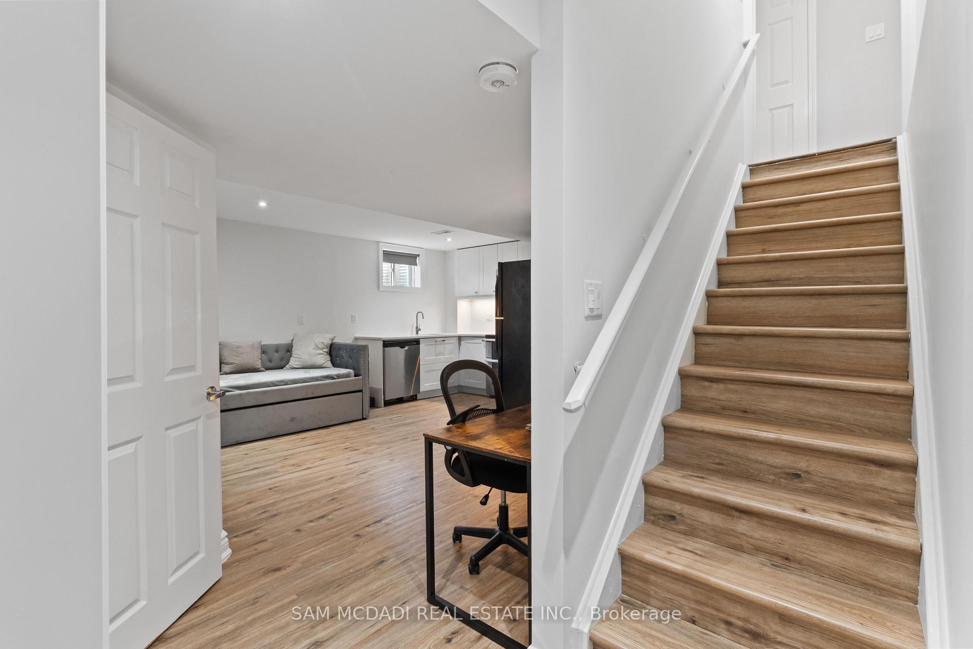 Photo 29 of 920 Clark Boulevard, Milton, Coates — HOMEH