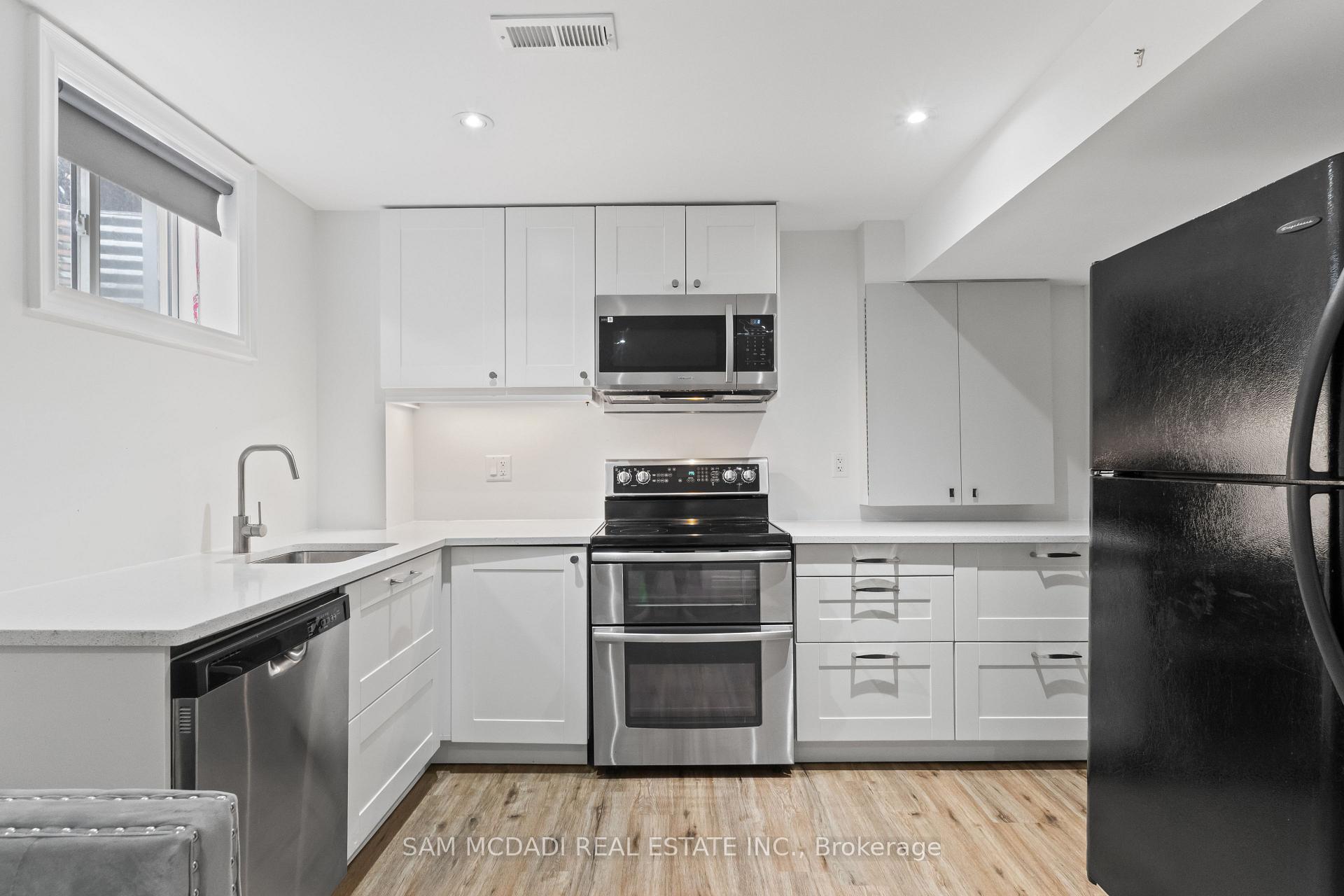Photo 32 of 920 Clark Boulevard, Milton, Coates — HOMEH