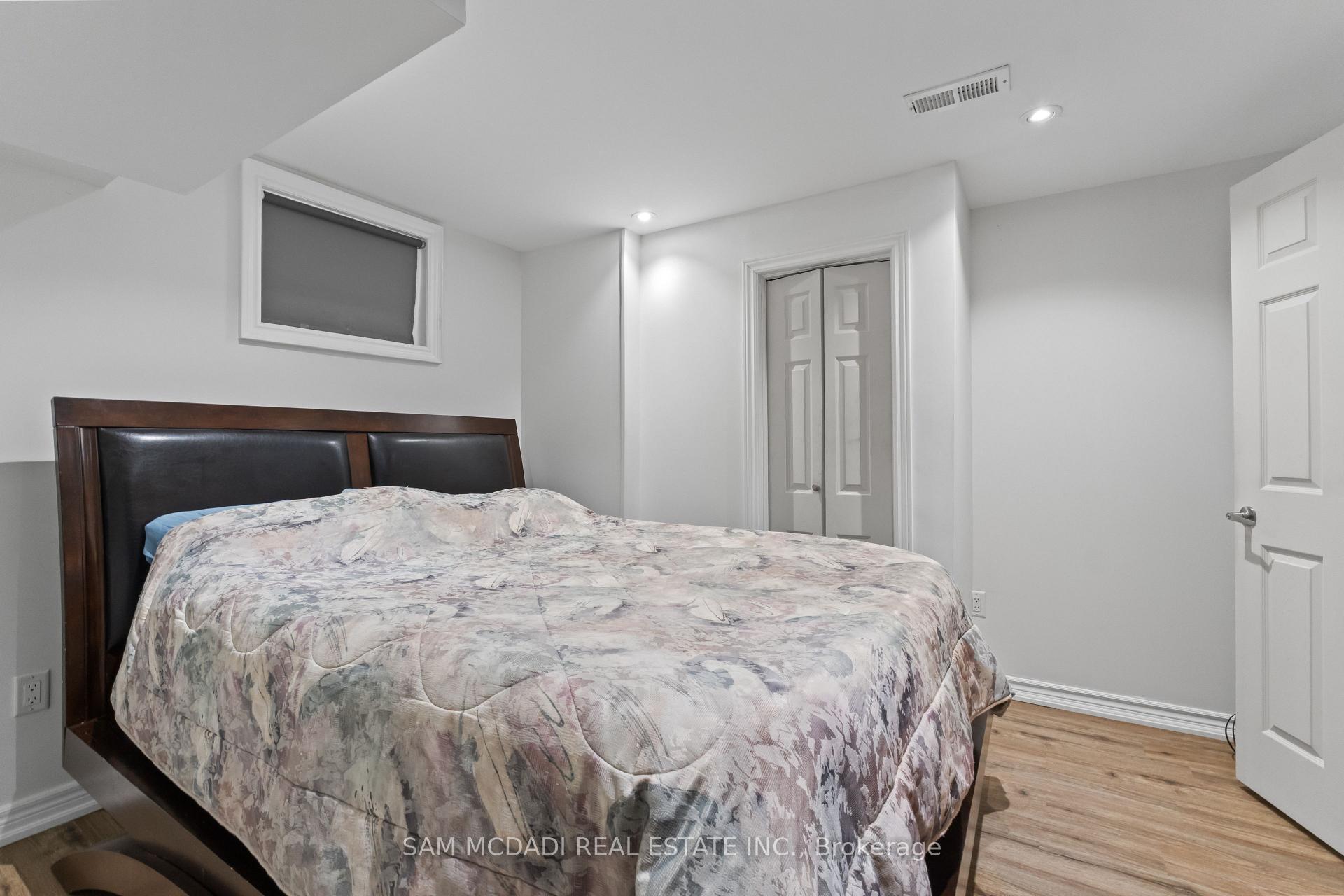Photo 36 of 920 Clark Boulevard, Milton, Coates — HOMEH