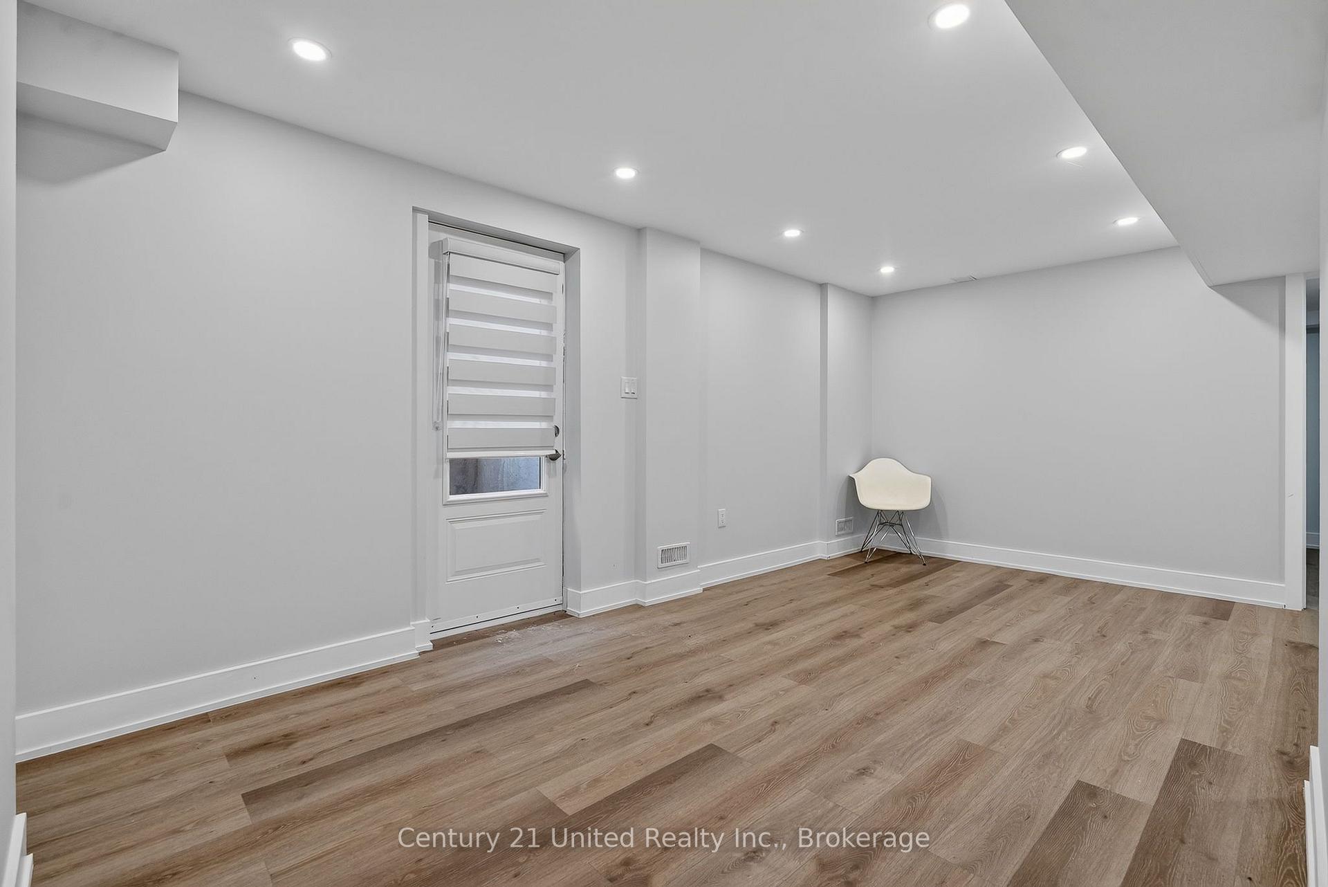 Photo 5 of Unit 2 (lower level), 1040 Unit A Suddard Avenue, Oshawa, Kedron — HOMEH