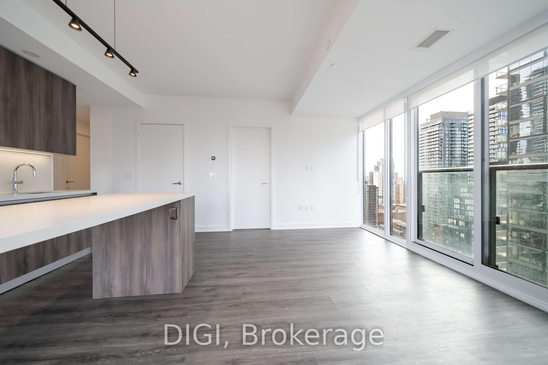 Photo 6 of Unit 3203, 8 Gloucester Street, Toronto, Church-Yonge Corridor — HOMEH