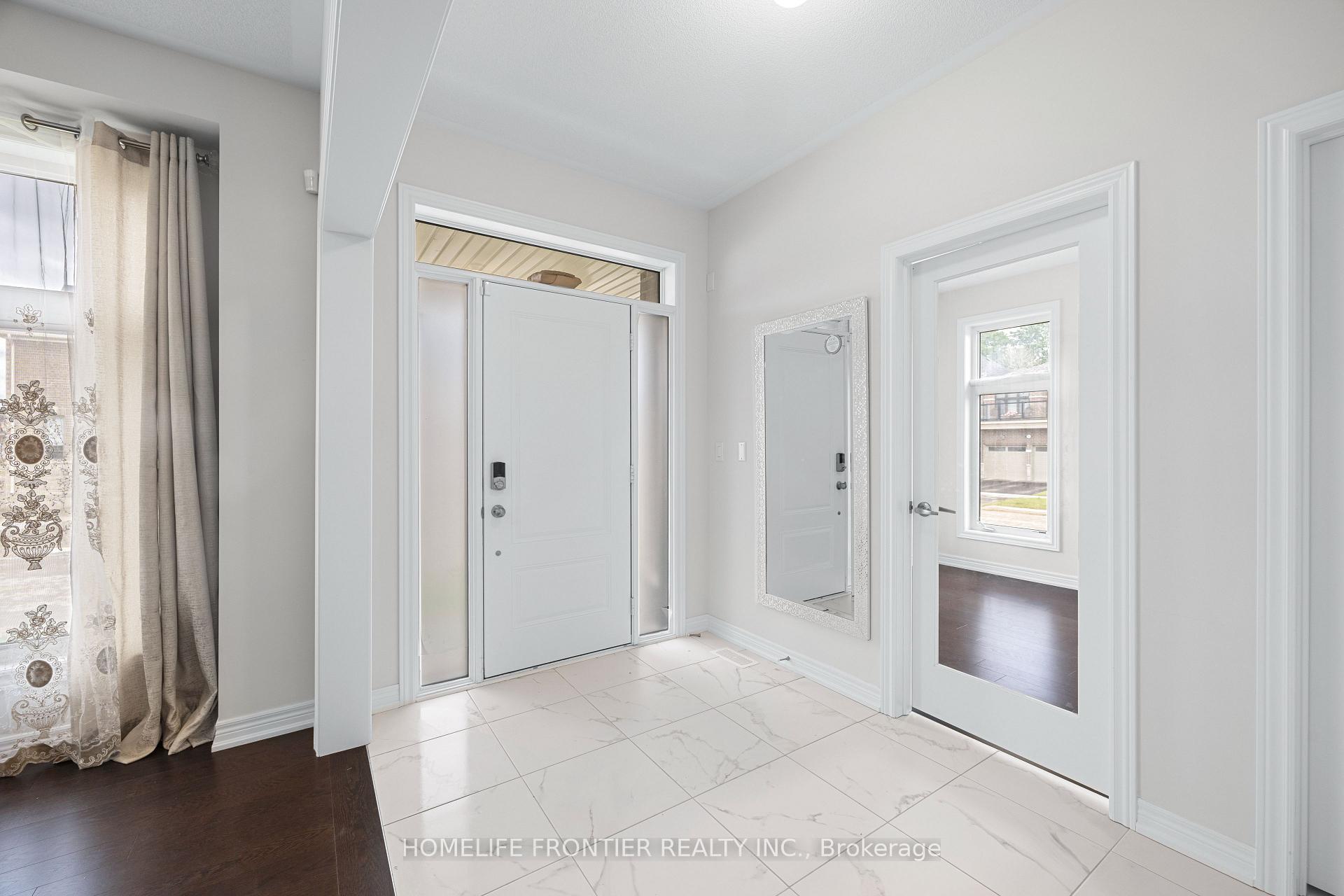 Photo 1 of 49 Ainslie Hill Crescent, Georgina, Sutton & Jackson's Point — HOMEH