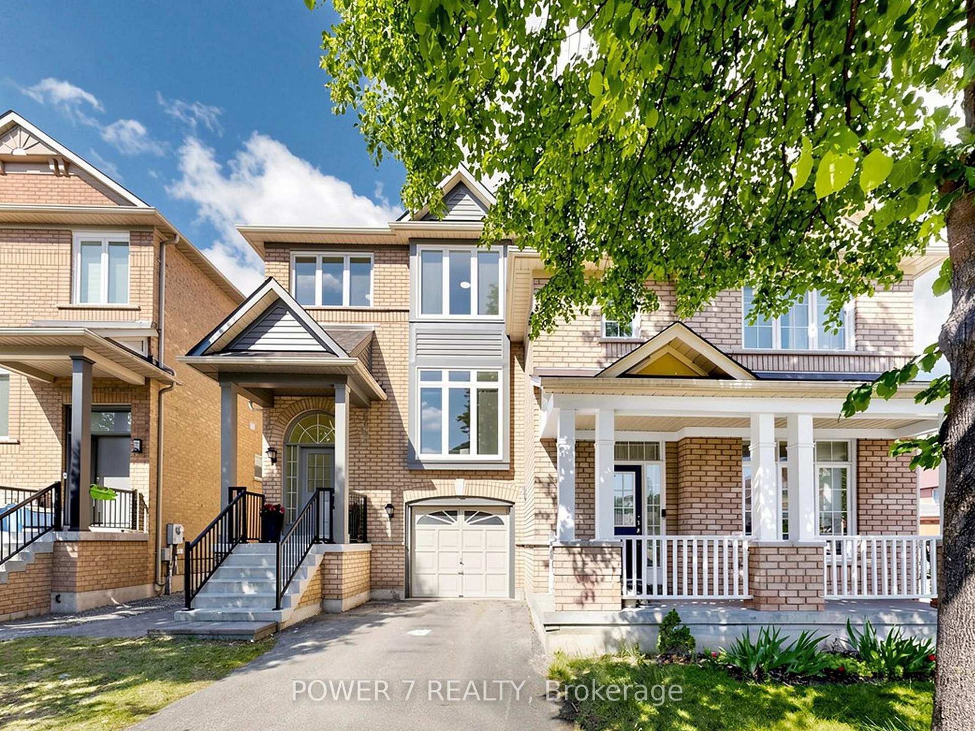 Photo 1 of 20 Mccaul Street, Markham, Berczy — HOMEH