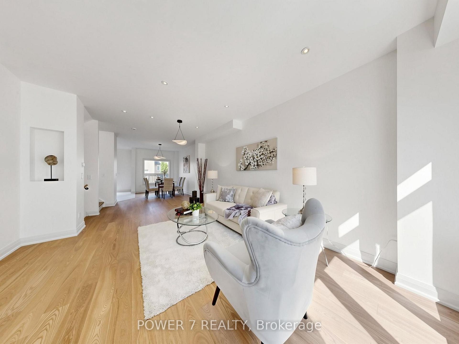 Photo 9 of 20 Mccaul Street, Markham, Berczy — HOMEH