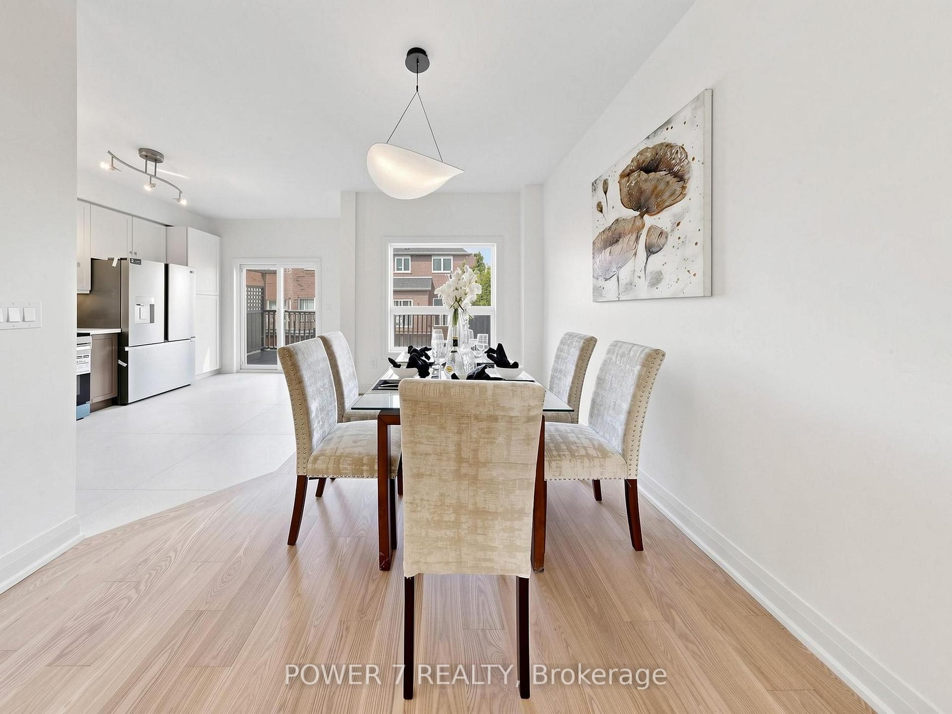Photo 14 of 20 Mccaul Street, Markham, Berczy — HOMEH