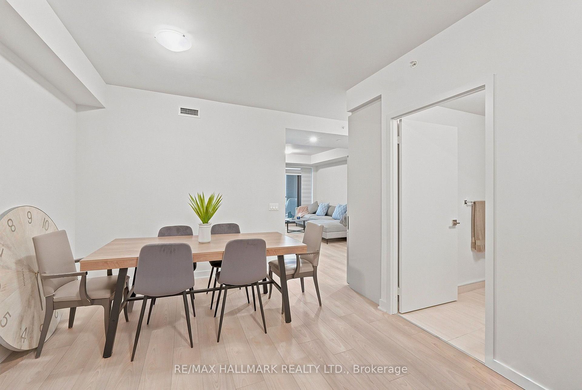 Photo 8 of Unit 2903, 2920 Highway 7, Vaughan, Concord — HOMEH