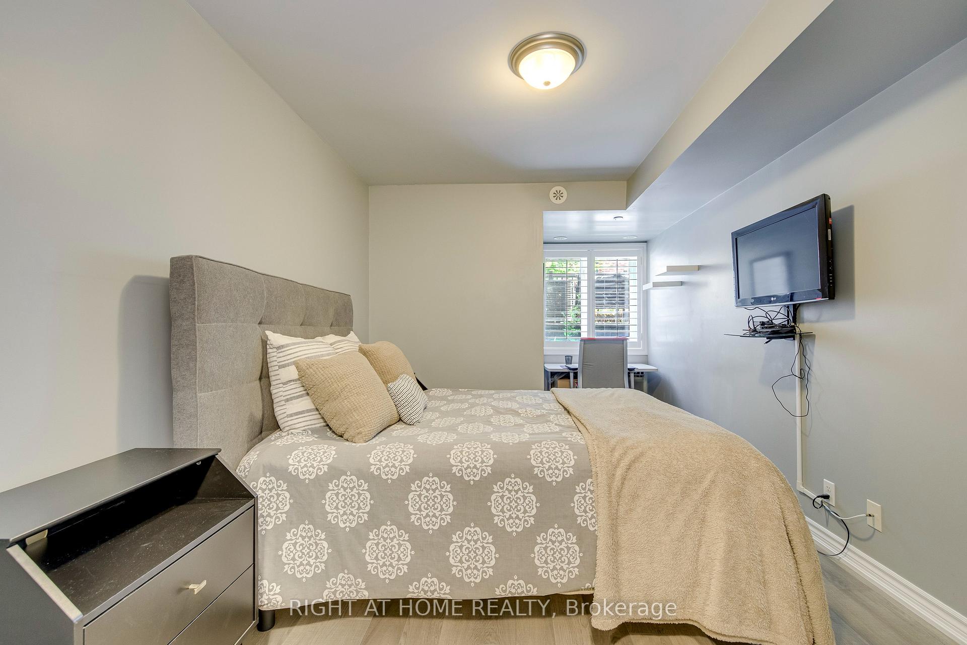 Photo 13 of Unit 109, 40 Carnation Avenue, Etobicoke, Long Branch — HOMEH