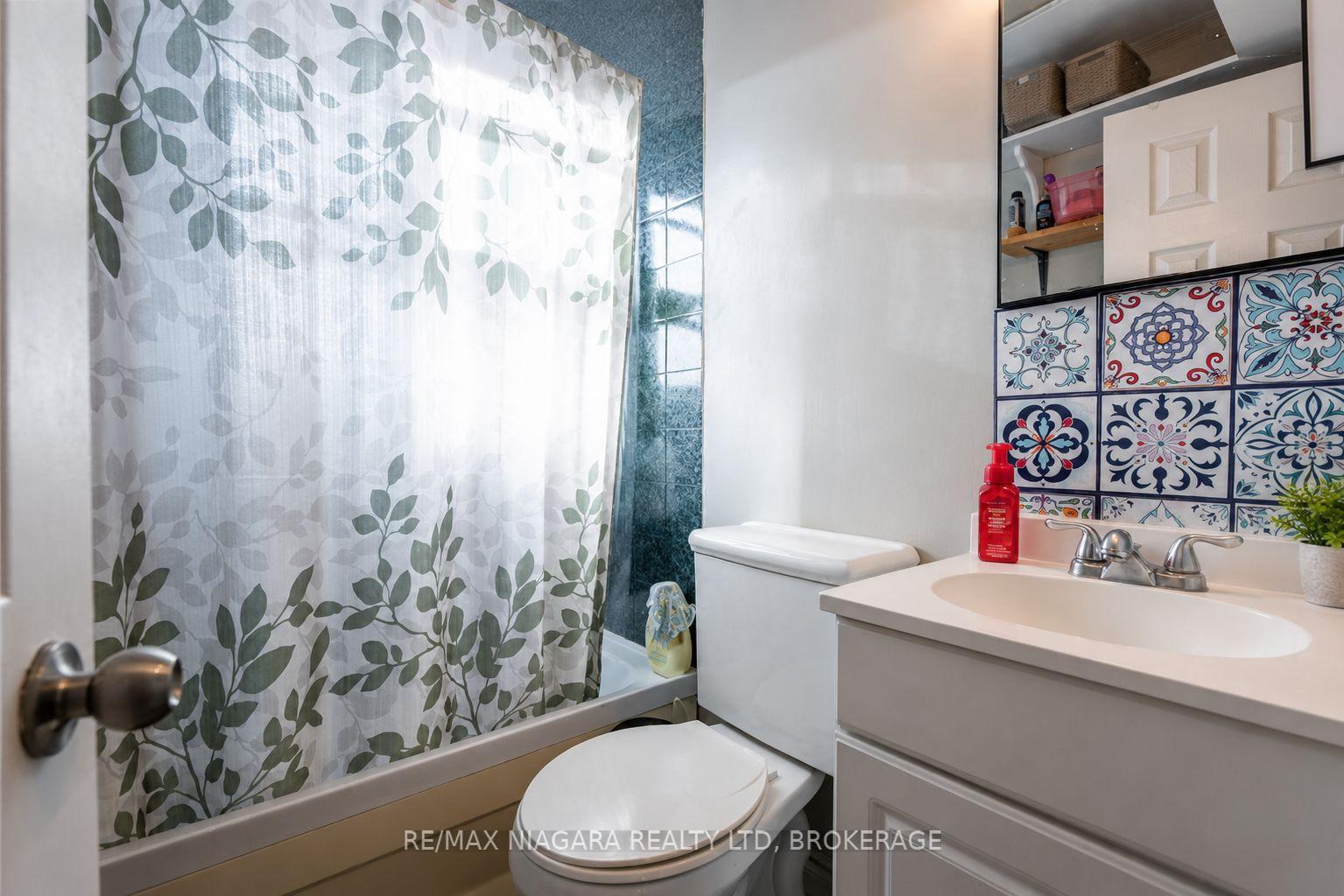 Photo 6 of Unit Unit 2, 24 Union Street, St. Catharines, Western Hill — HOMEH
