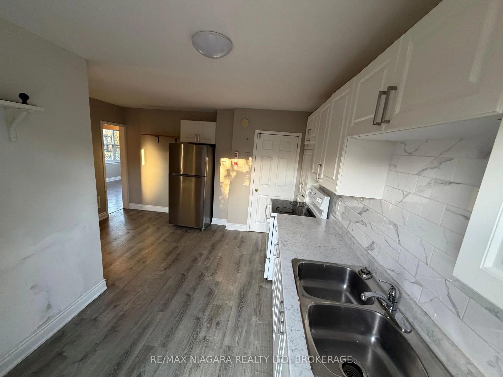 Photo 5 of Unit Unit 2, 24 Union Street, St. Catharines, Western Hill — HOMEH