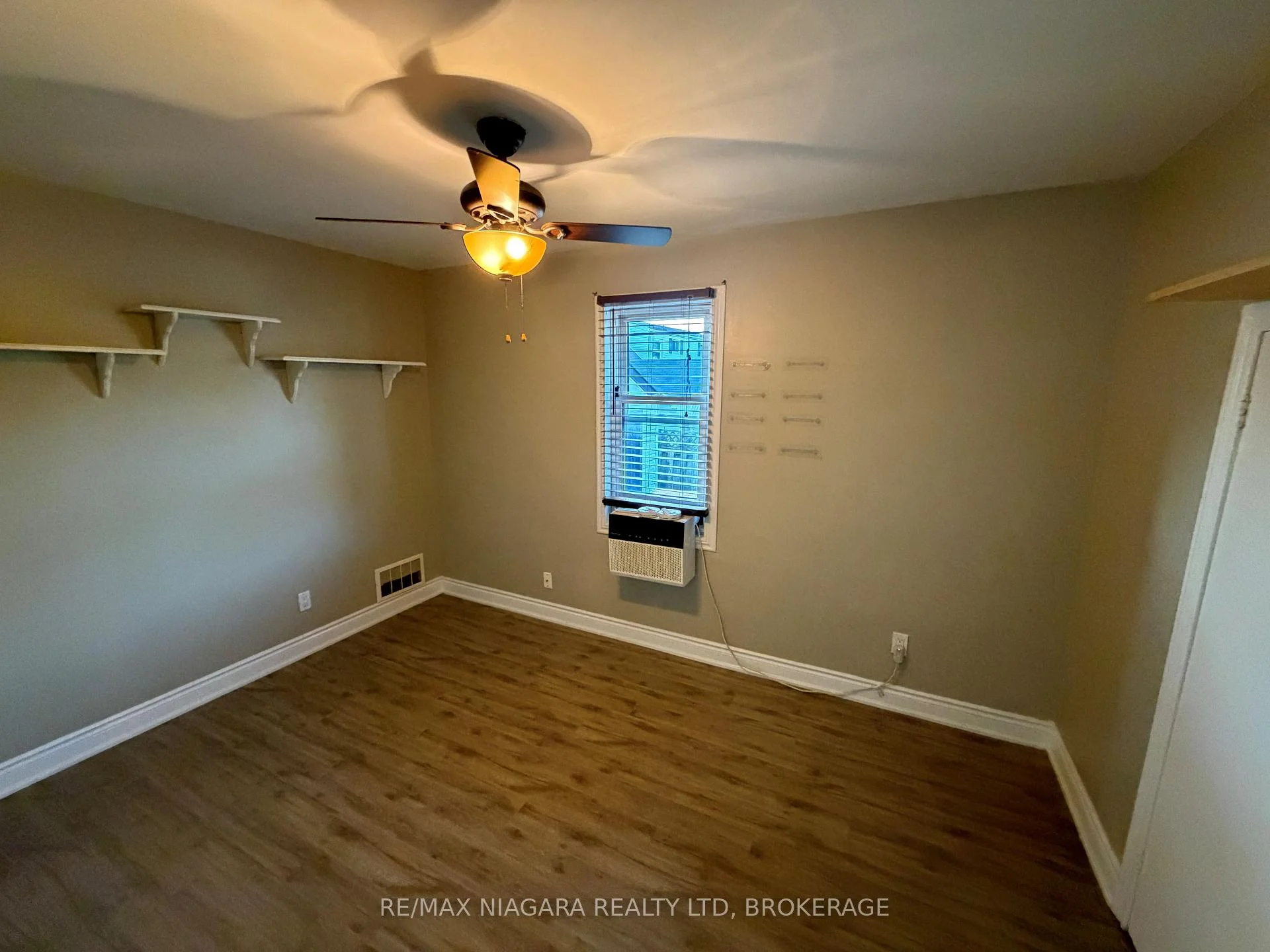 Photo 9 of Unit Unit 2, 24 Union Street, St. Catharines, Western Hill — HOMEH
