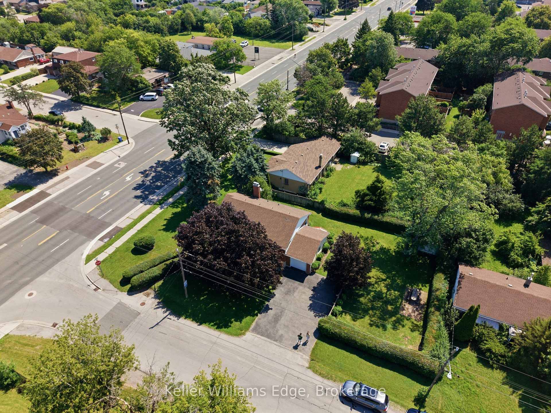 Photo 2 of 226 8 Highway, Hamilton, Stoney Creek — HOMEH
