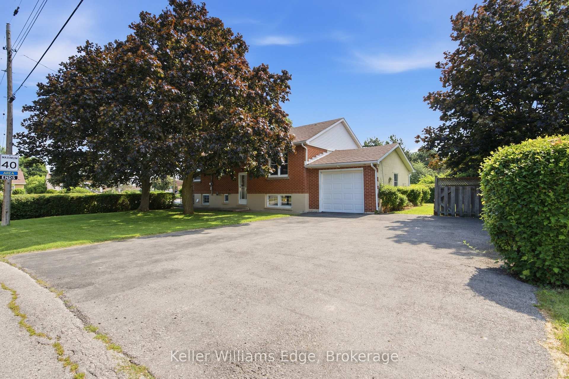 Photo 7 of 226 8 Highway, Hamilton, Stoney Creek — HOMEH