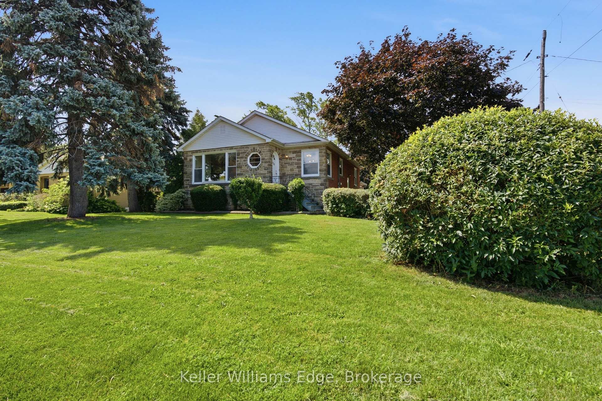 Photo 8 of 226 8 Highway, Hamilton, Stoney Creek — HOMEH