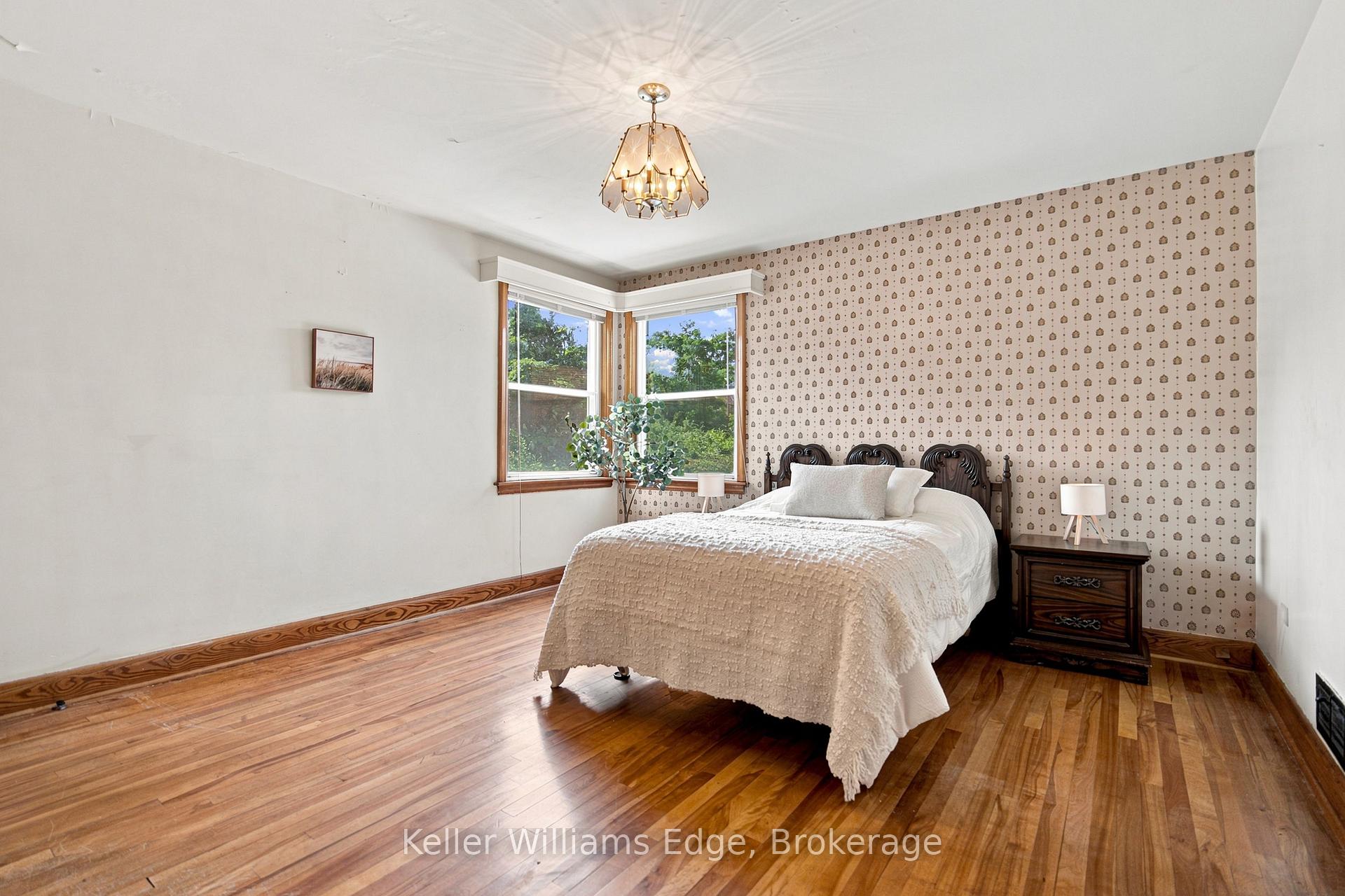 Photo 26 of 226 8 Highway, Hamilton, Stoney Creek — HOMEH