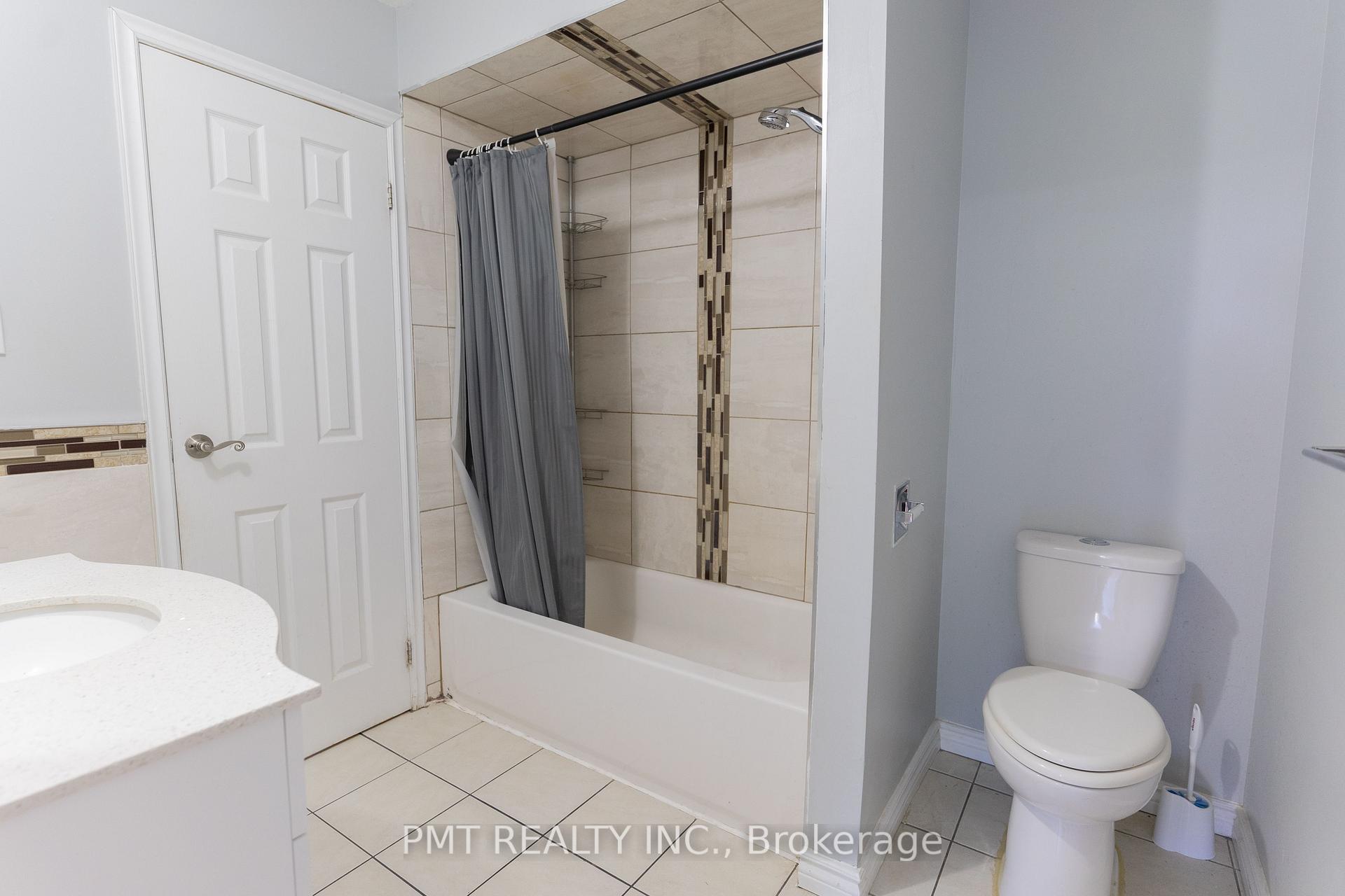 Photo 11 of 694 Carrying Place, Mississauga, Creditview — HOMEH