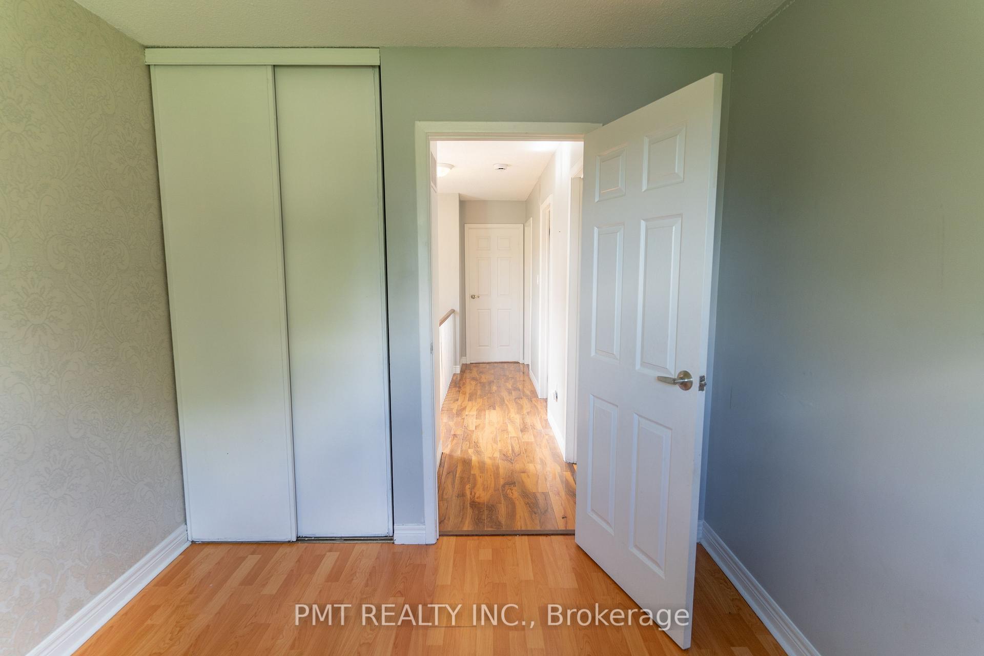 Photo 15 of 694 Carrying Place, Mississauga, Creditview — HOMEH