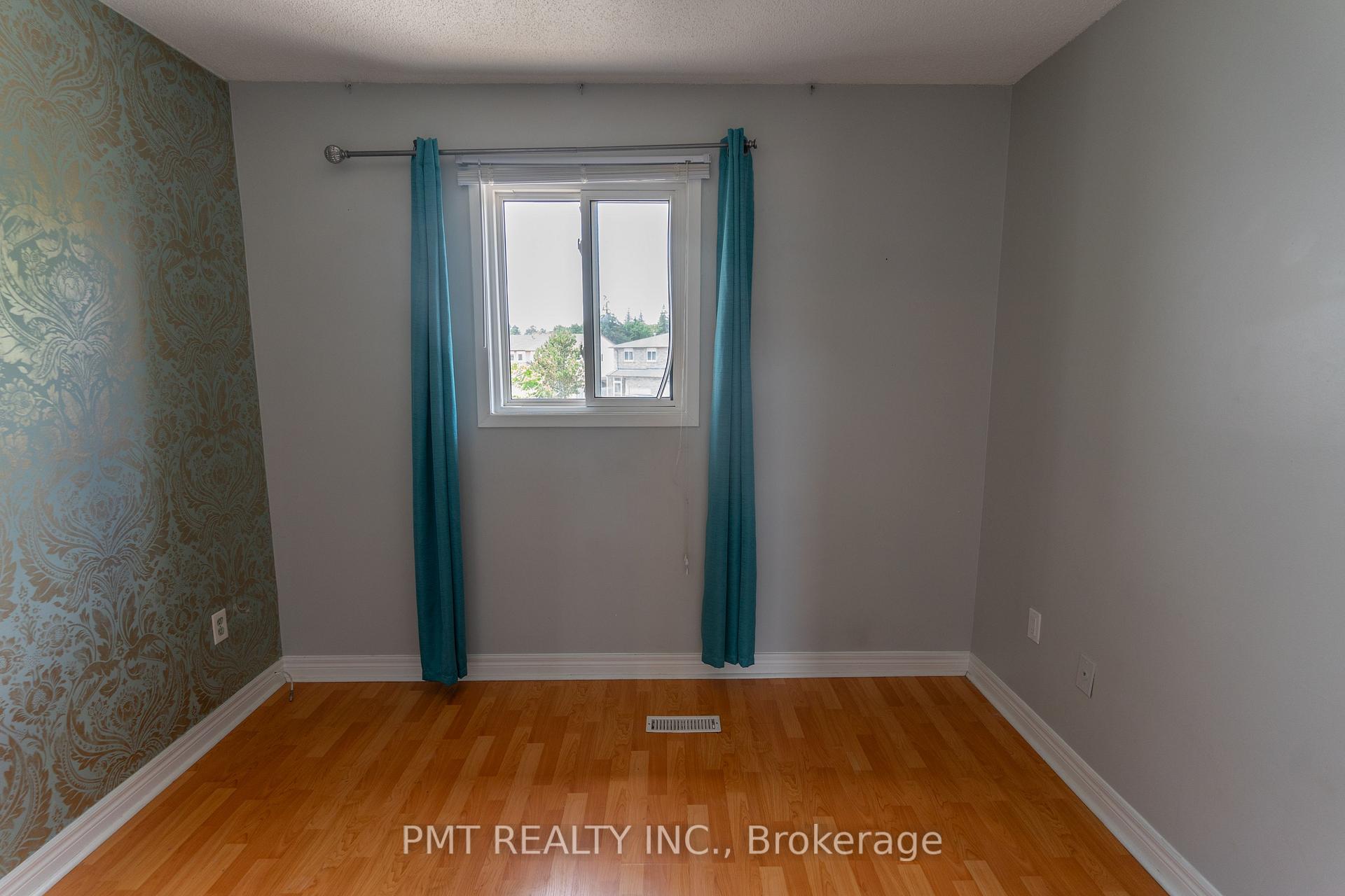 Photo 16 of 694 Carrying Place, Mississauga, Creditview — HOMEH