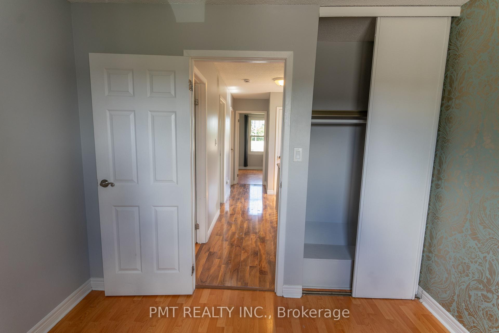 Photo 17 of 694 Carrying Place, Mississauga, Creditview — HOMEH