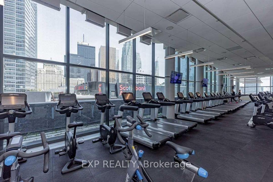 Photo 9 of Unit 2111, 100 Harbour Street, Toronto, Waterfront Communities — HOMEH