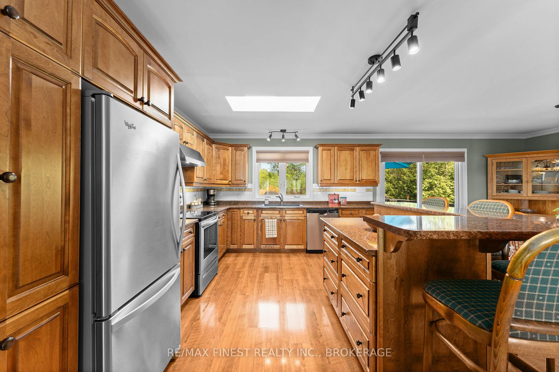 Photo 8 of 14 Sunset Lane, Greater Napanee, Greater Napanee — HOMEH