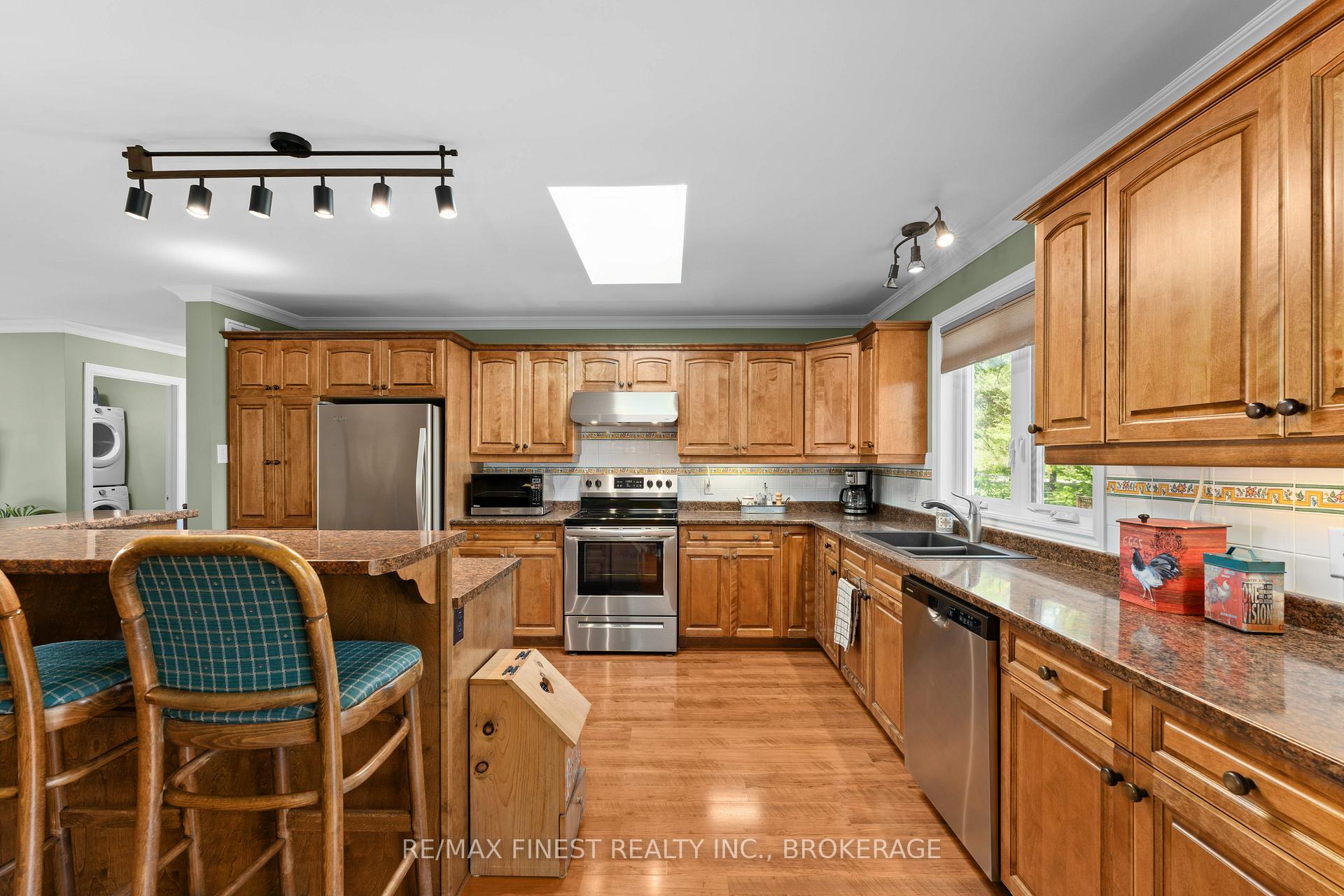 Photo 9 of 14 Sunset Lane, Greater Napanee, Greater Napanee — HOMEH