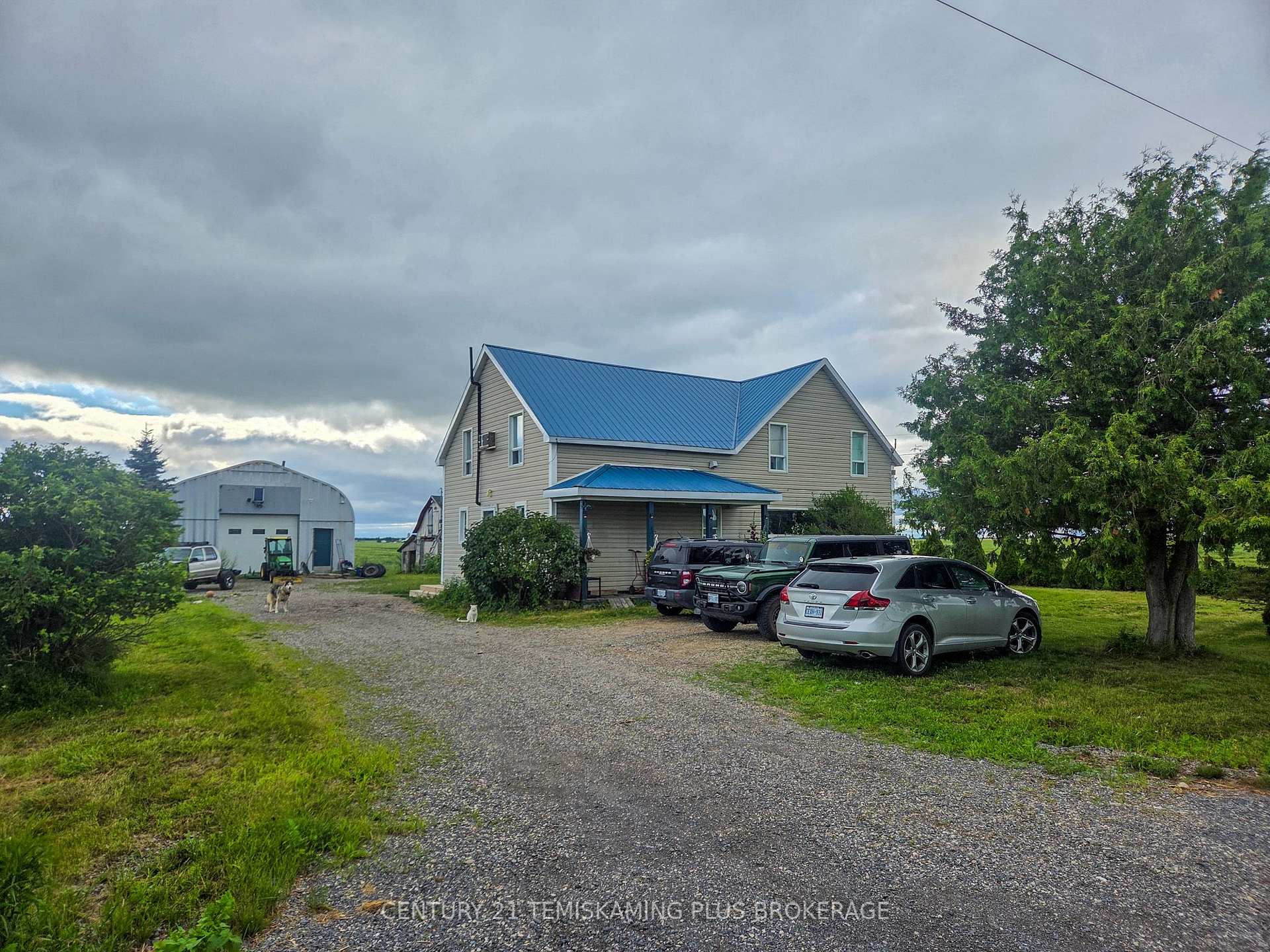 Photo 3 of 311096 Highway 571, Armstrong, Earlton — HOMEH