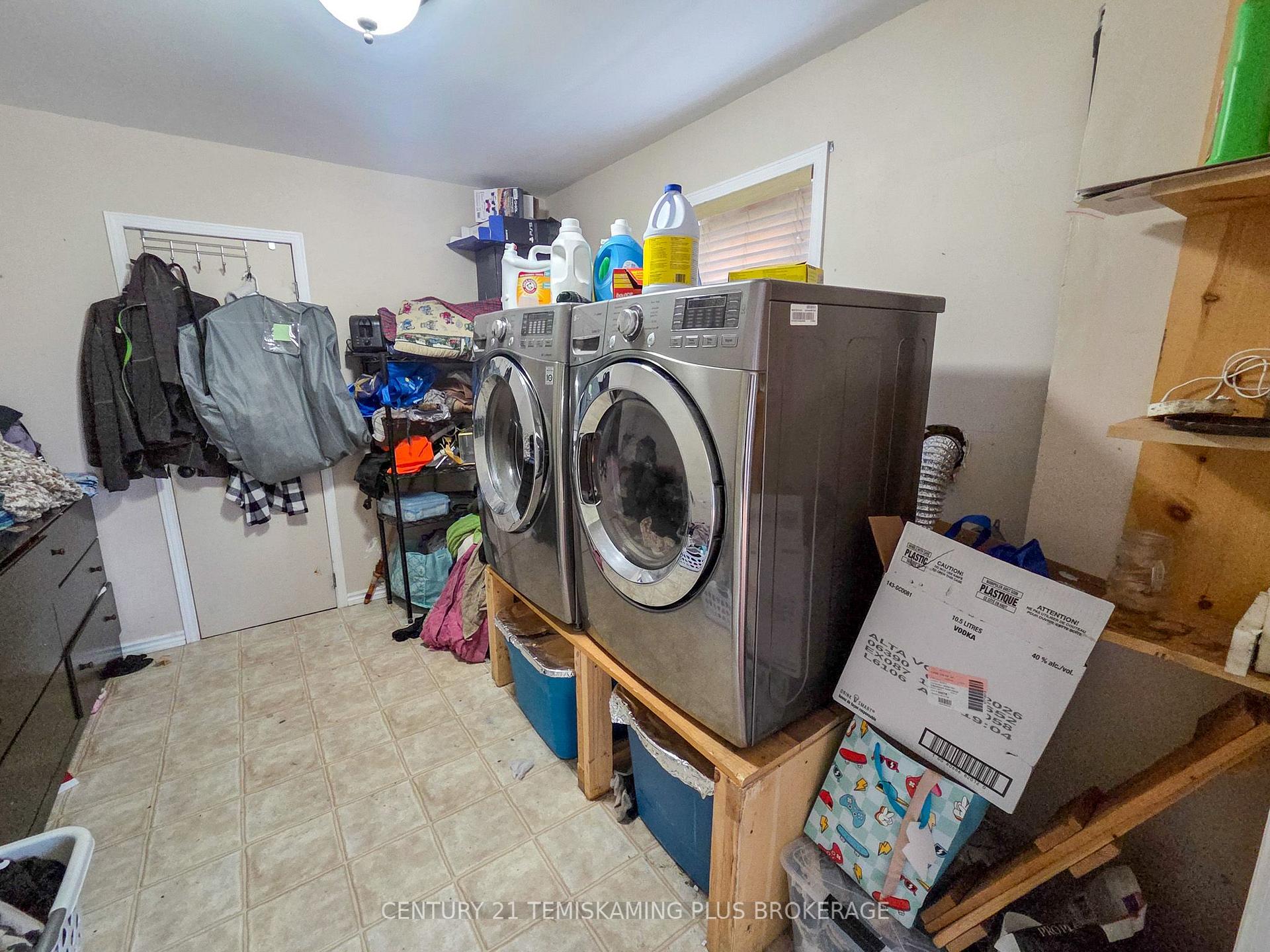 Photo 14 of 311096 Highway 571, Armstrong, Earlton — HOMEH