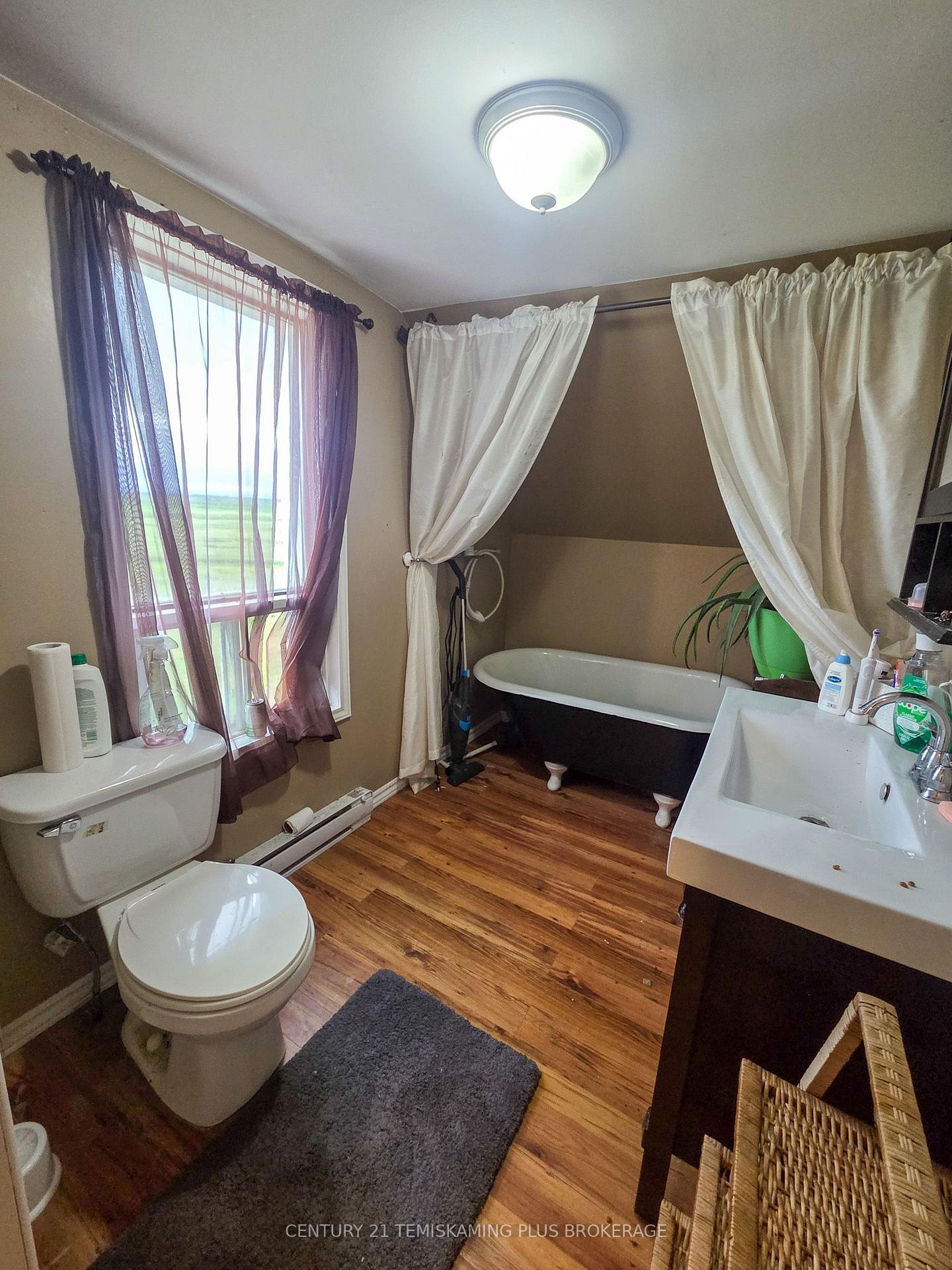 Photo 21 of 311096 Highway 571, Armstrong, Earlton — HOMEH