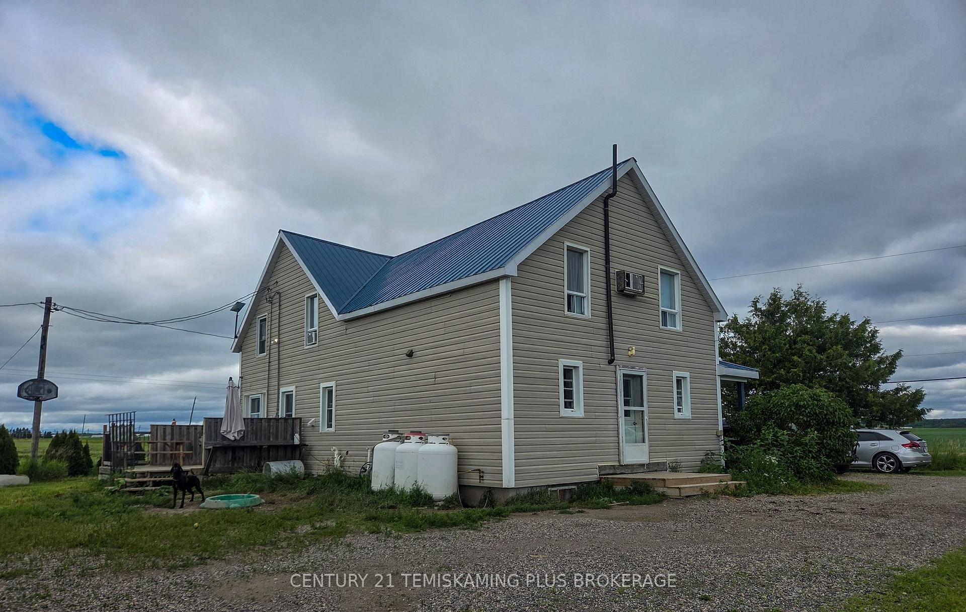 Photo 34 of 311096 Highway 571, Armstrong, Earlton — HOMEH