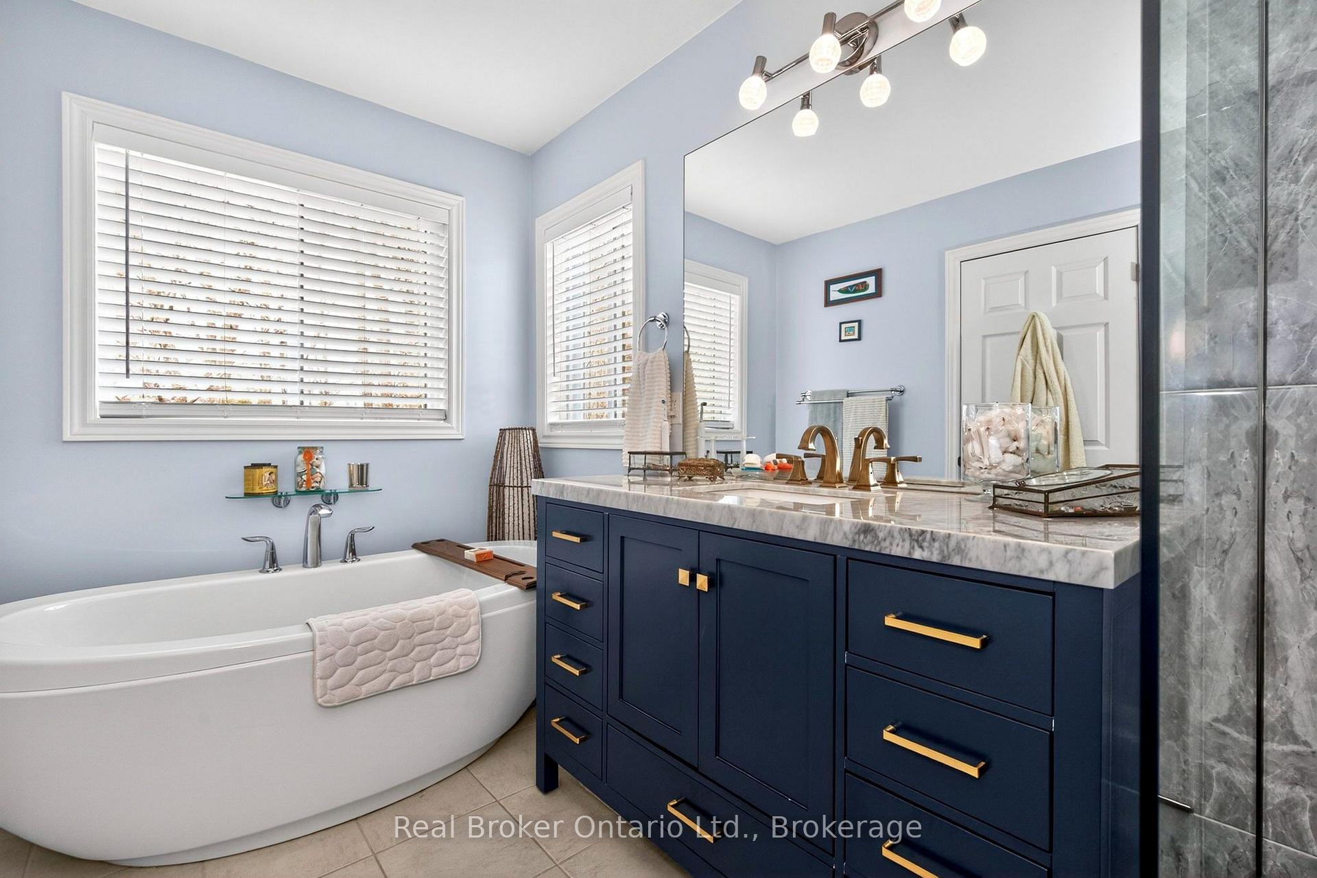 Photo 16 of 984 Cook Drive, Midland — HOMEH