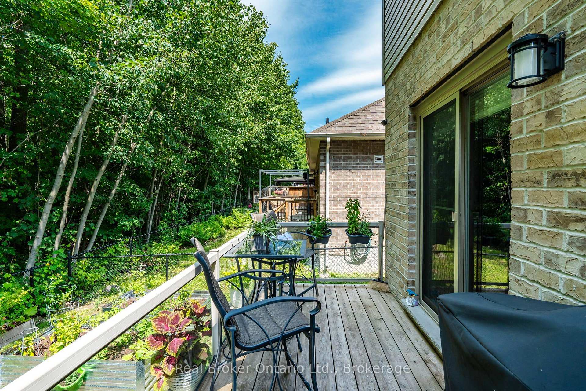 Photo 24 of 984 Cook Drive, Midland — HOMEH