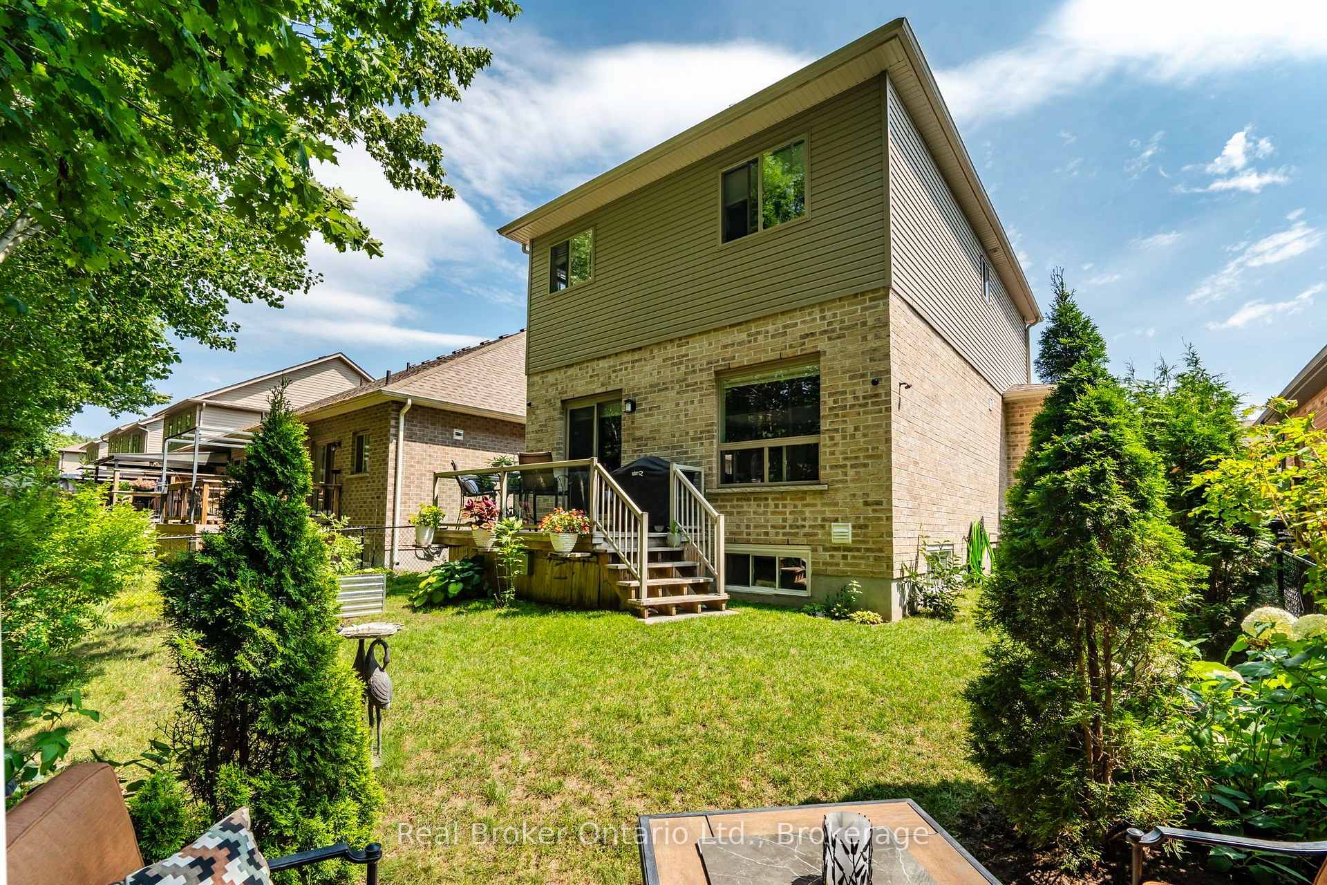 Photo 29 of 984 Cook Drive, Midland — HOMEH