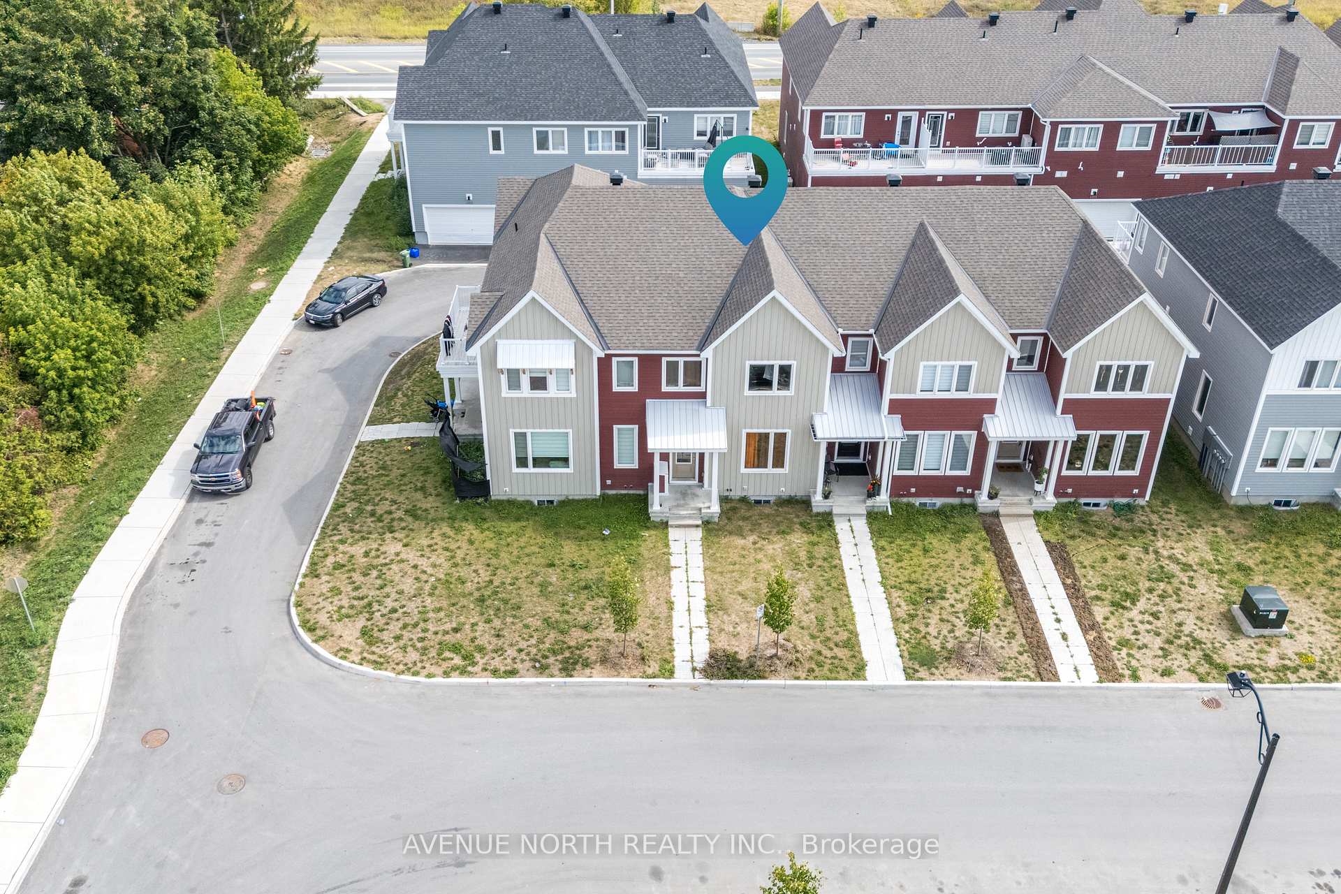Photo 19 of 834 Bascule Place, Ottawa, Btwn Franktown Rd. & Fallowfield Rd. — HOMEH